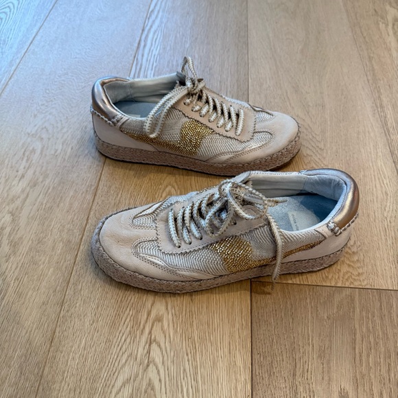 Dolce Vita Cream and Gold Women's Sneakers - Picture 2 of 5